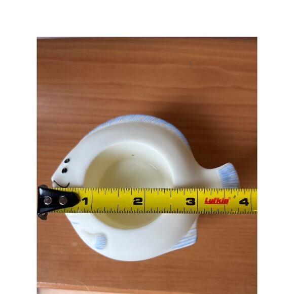 Bisque Tea Lite Candle Holders Aquatic Tropical Fish 1 Pair Yellow Blue Details - Picture 7 of 7